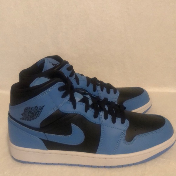nike air jordan 1 mid black university blue